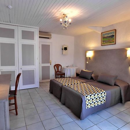La Garbure Hotel Chateauneuf-du-Pape Bagian luar foto