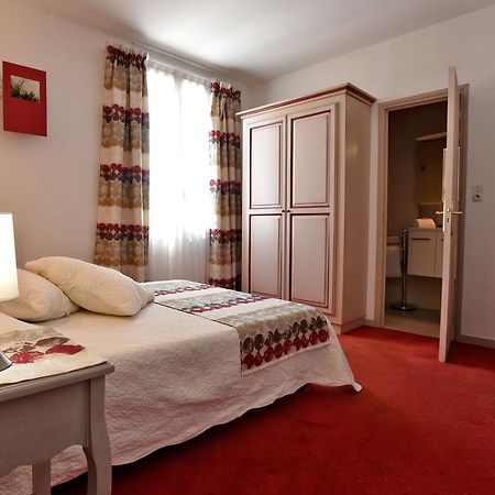 La Garbure Hotel Chateauneuf-du-Pape Bagian luar foto