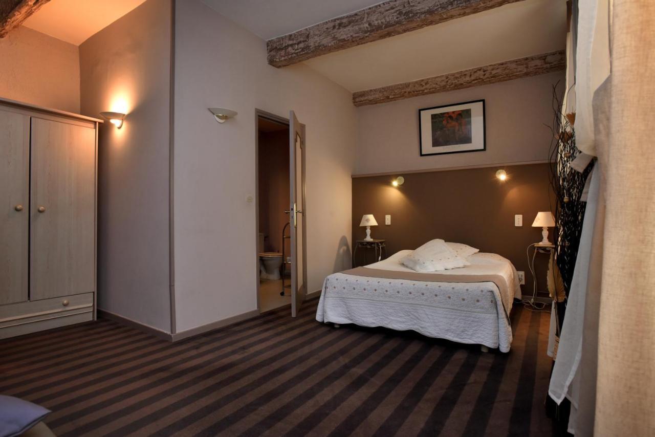 La Garbure Hotel Chateauneuf-du-Pape Ruang foto